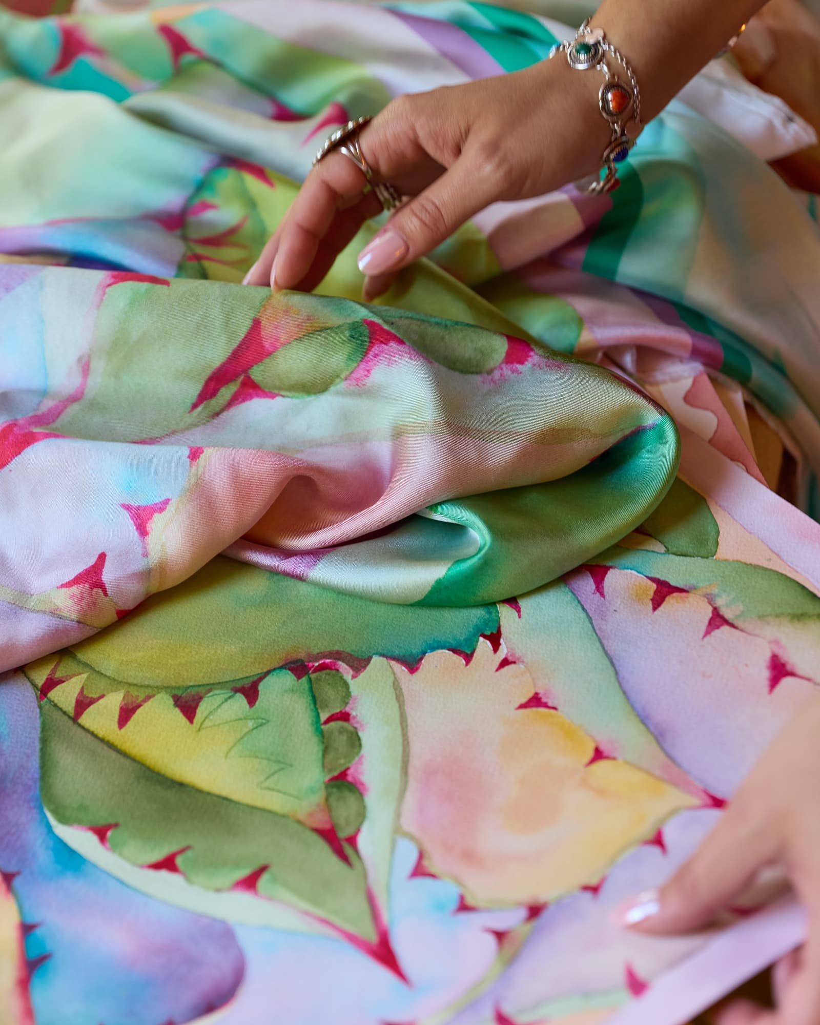 From painting to silk